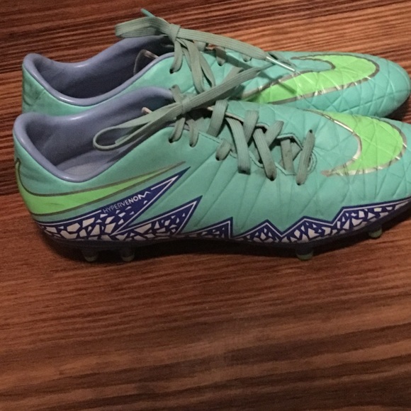 Nike Hypervernom Cleats - Picture 4 of 8